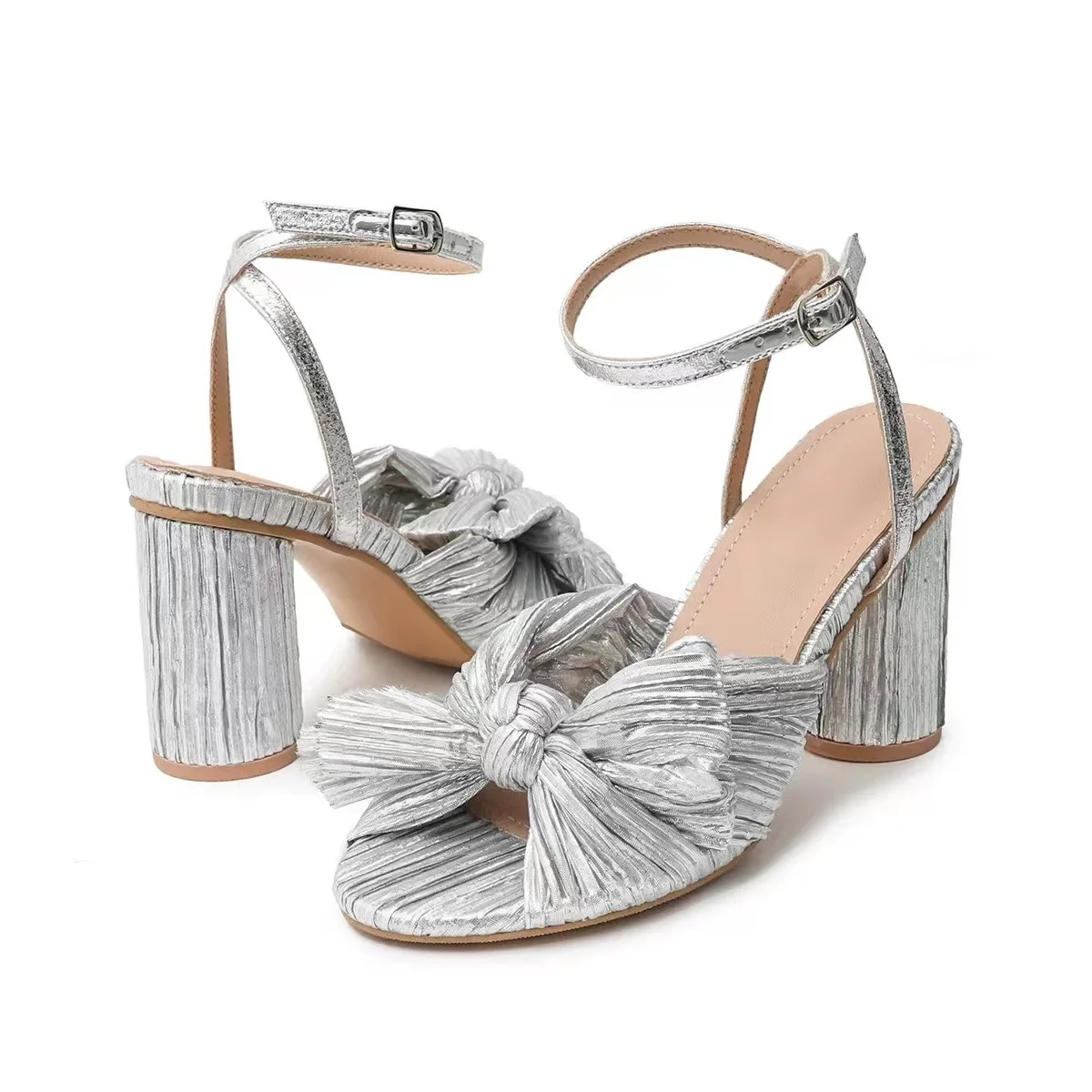 Босоножки женские с круглым каблуком и ремешком на щиколотке | Обувь