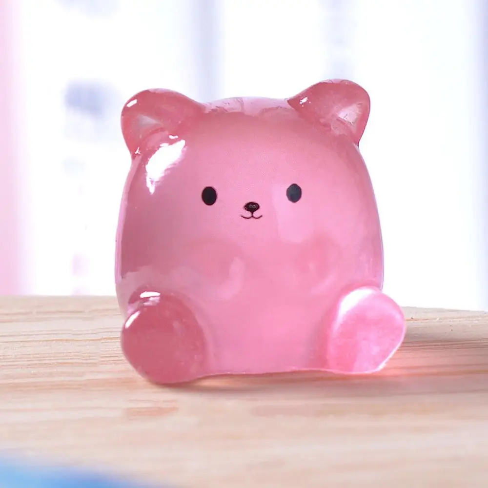 

Светящиеся фигурки медведя из смолы