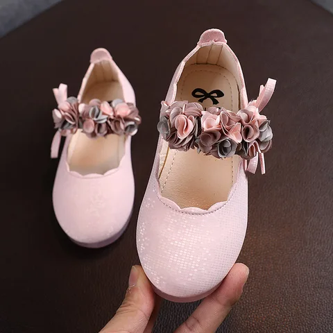 Кожаные туфли для девочек, осенняя модная детская обувь принцессы с цветами, туфли на плоской подошве с цветочным принтом для маленьких девочек, размеры 22-31, SKQ001
