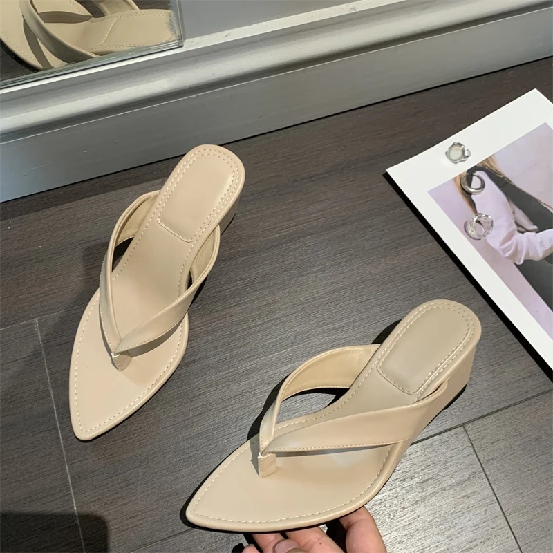 

2013 New Arrival Summer High Heel Sandals Comfortable Leather Thong Wedge Flip Flops Women Slippers Black White Light Slippers