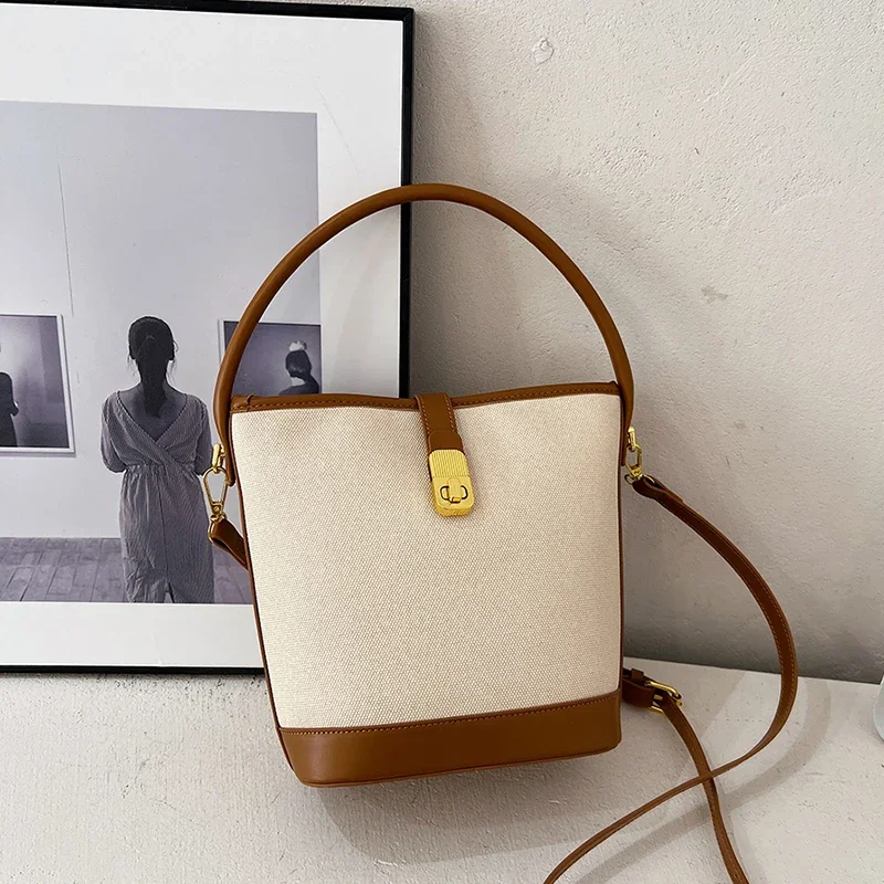 Высококачественная сумка через плечо с пряжкой из искусственной кожи новинка 2024