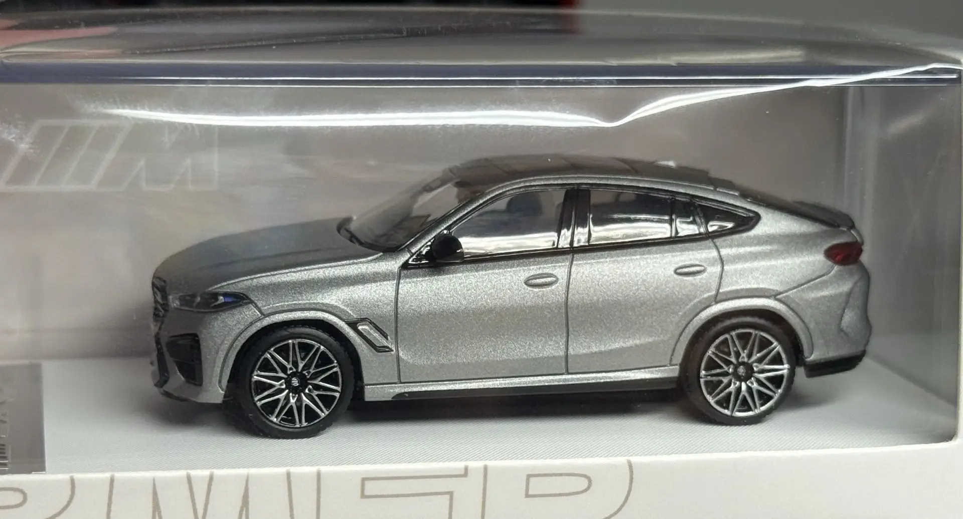Фото Реалистичная модель автомобиля BMER 1/64 из сплава, BMW X5M Thunder Edition, для коллекции взрослых, подарок для мальчиков или детей. №5