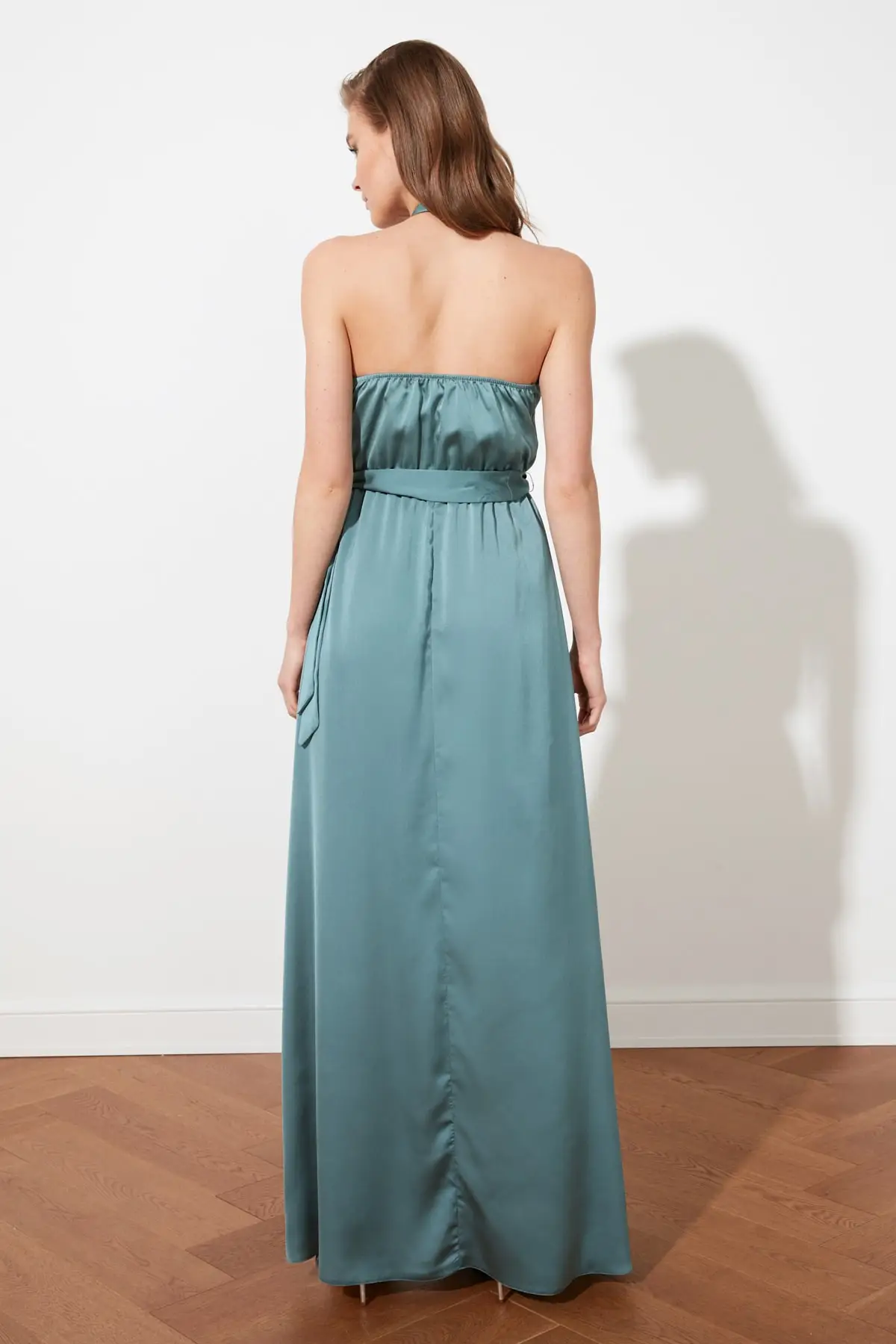 

Trendyol Lacing Detail Satin Evening & Prom Gown TPRSS21AE0025