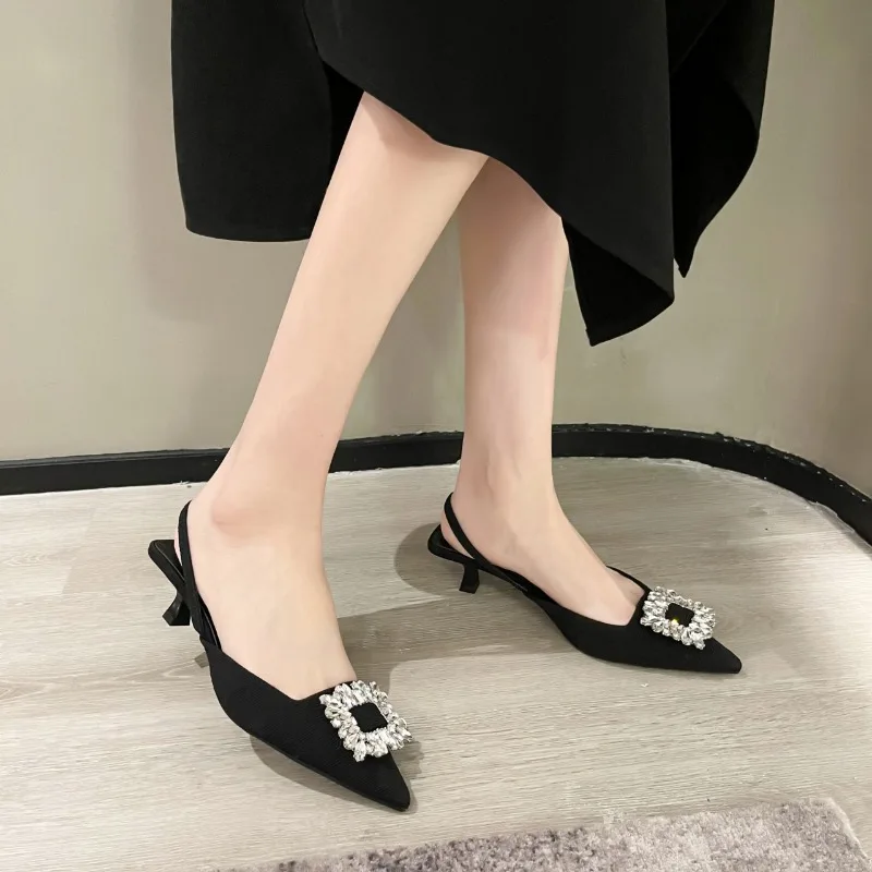 24 женские босоножки на низком каблуке французские телесные сандалии с