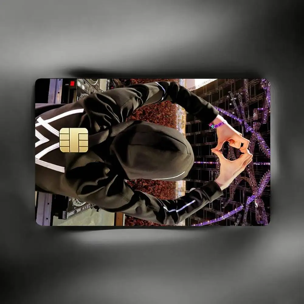 Фото Наклейки-скины для кредитных карт DJ A-Alan W-Walker: защитная пленка для карт VISA, банковских, проездных и транспортных карт №4