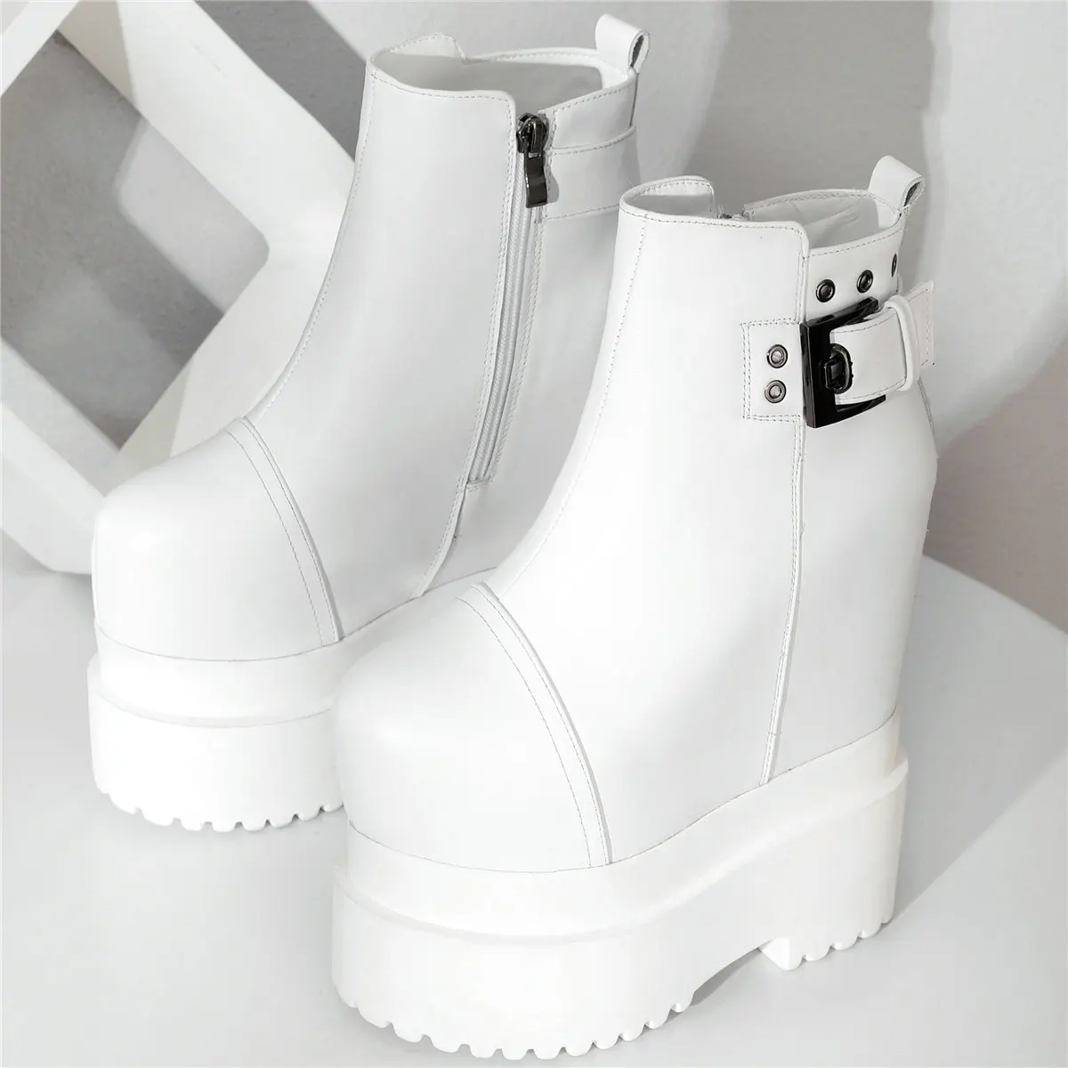 2022 Winter Warm Creepers Women Genuine Leather High Heel Motorcycle Boots Female High Top Round Toe Platform Pumps Casual Shoes