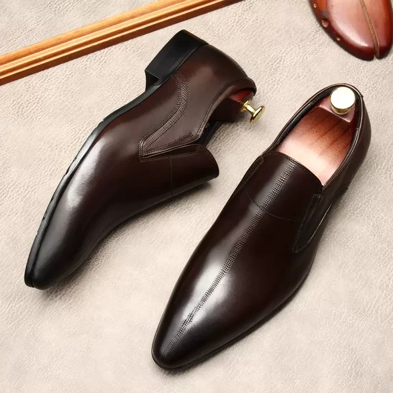 

Slip On Men Dress Shoe Luxury Brand Wedding Shoe Genuine Leather Pointed Tip Formal summer loafers men Black Coffee Oxford Shoe