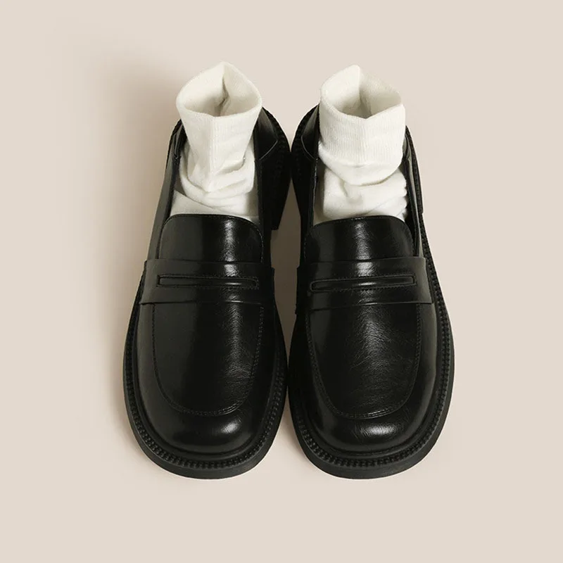 Comfortable Soft Leather Nurse Working Shoes Women Flats Slip on Loafers Breathable Female Office Single Shoes Women Sneakers