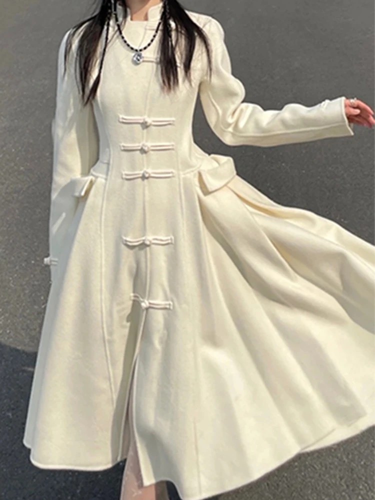 Lautaro осенние длинные облегающие и расклешенные бежевые тренчи из мягкой шерсти