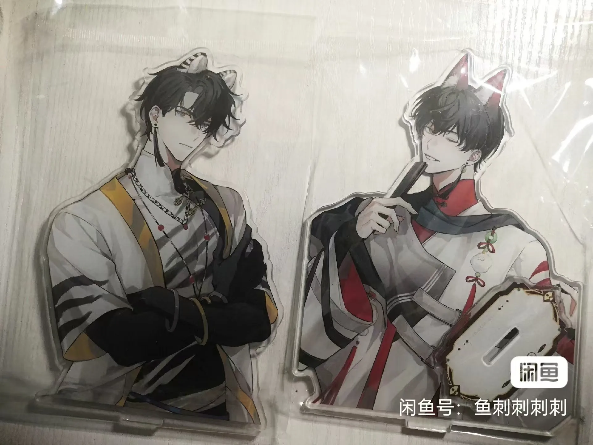 Фигурки игрушечные с подставкой из акрила для детей