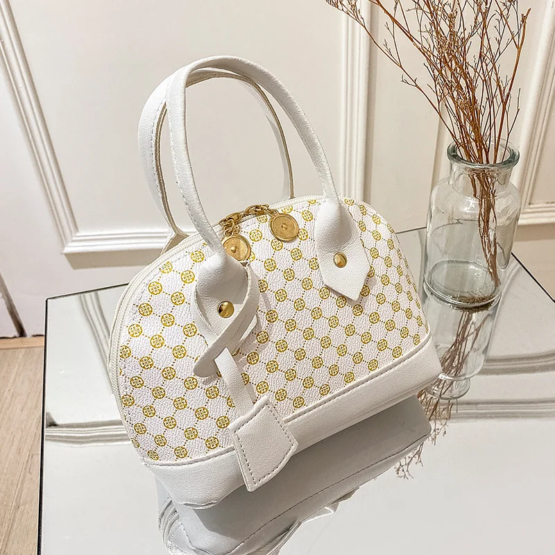 

Women's Flower Shell Handbags Korean Fashion Chain Luxury Designer Bags For Women Party Clutch Purses Shoulder Bag