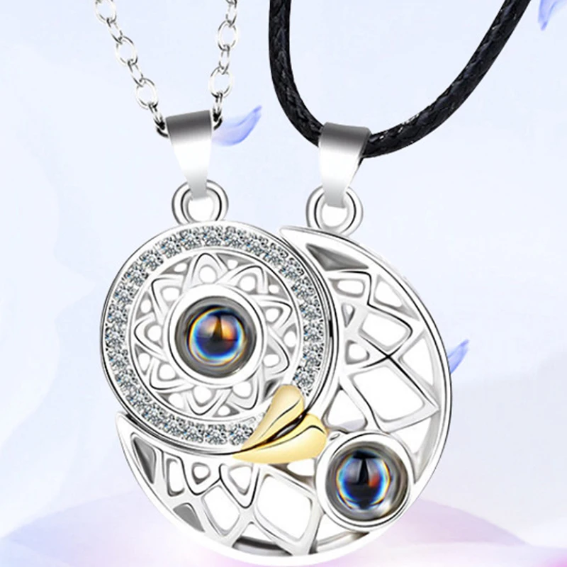 2PCS/set Sun Moon Couple Projection Necklaces I LOVE YOU In 100 Languages Necklace For Memory Of Choker |