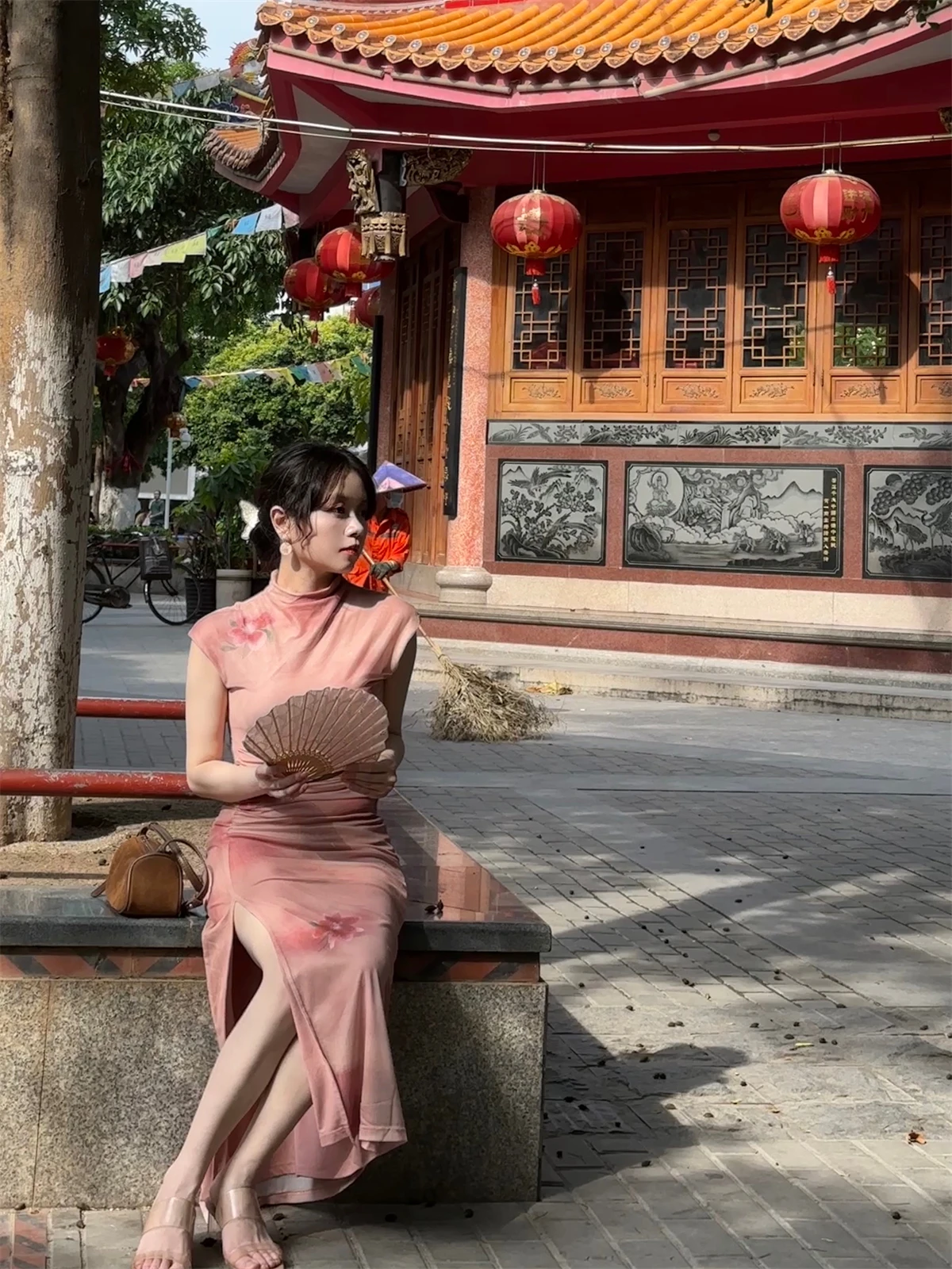 Женское платье в китайском стиле розовое с цветочным принтом облегающая юбка