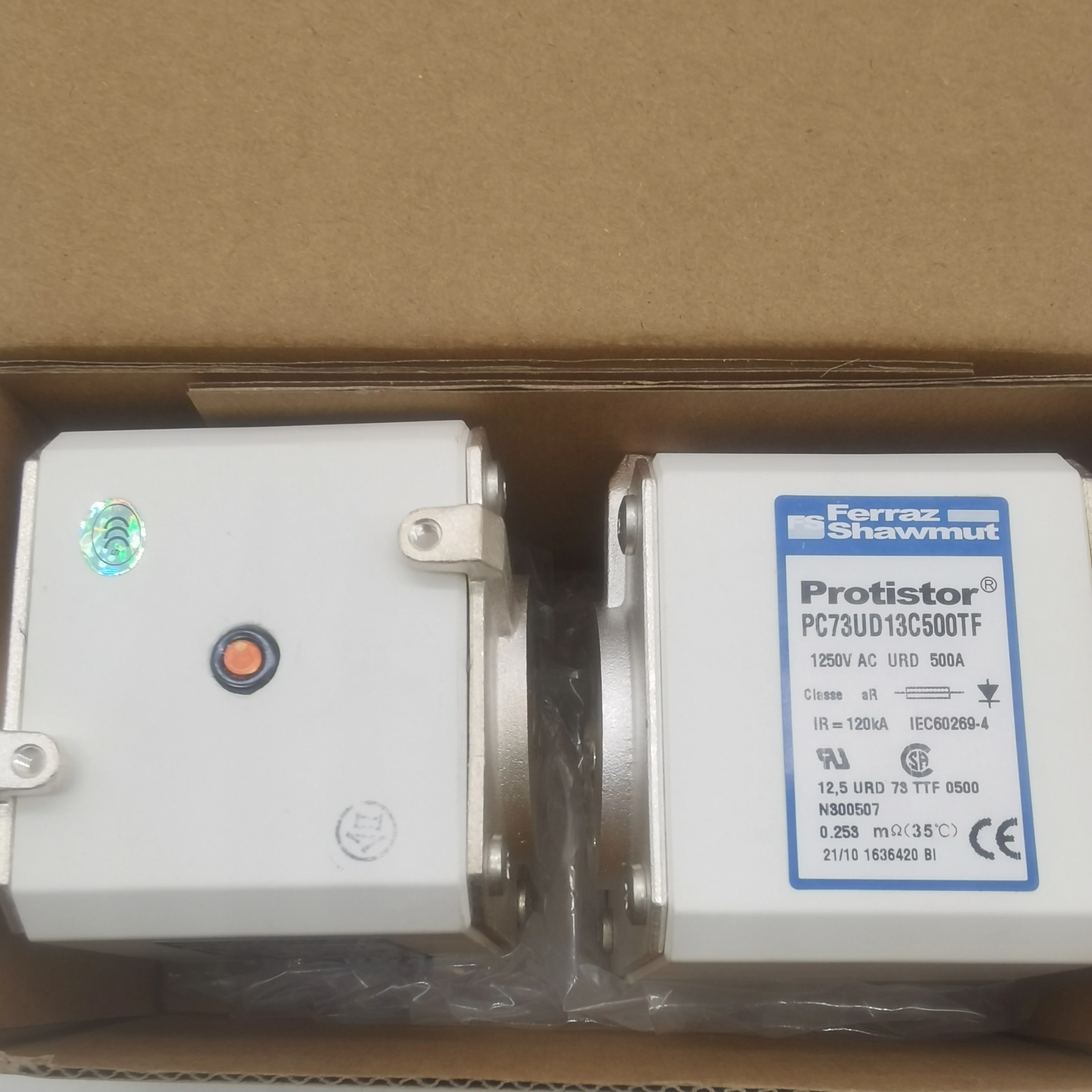 

PC31UD69V400TF R300004 6,9URD31TTF0400