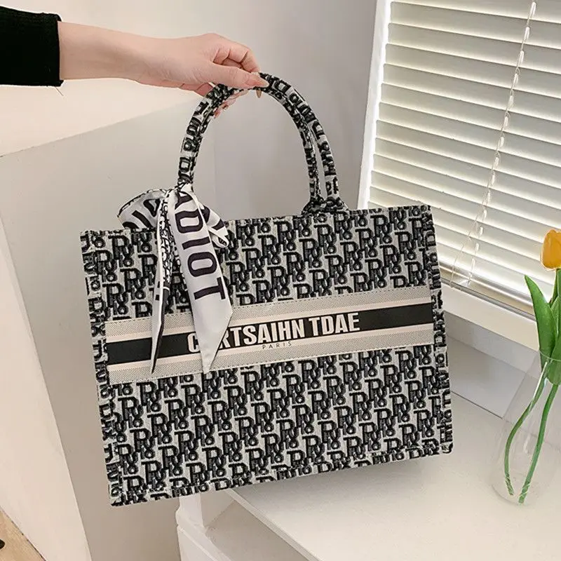 

Women's designer Big Shopping Bag 2023 New Fashion luxurious Canvas Shoulder Underarm Bag Large Capacity holiday Handbags Tote