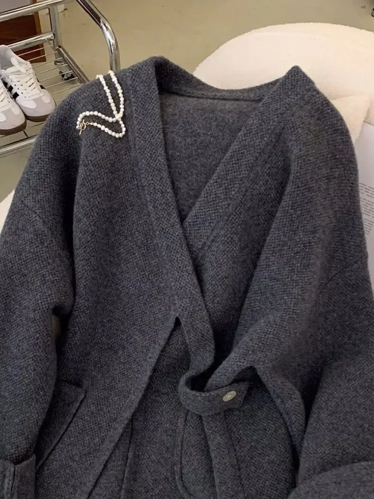 Женский бархатный кардиган с V-образным вырезом и диагональной застежкой