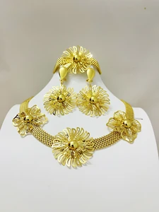 Gold Colour Plated Necklace Earring Set Beautiful Fashion Trend Sweet Romantic Party Wedding