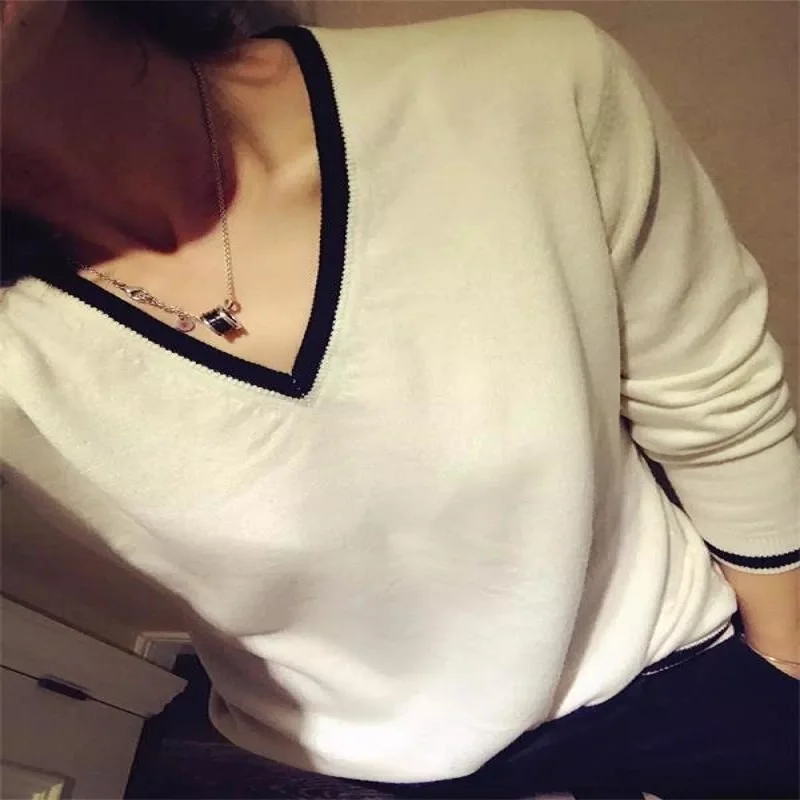 

Autumn and Winter Cashmere Sweater Female V-neck Pullover Loose Long-sleeved Sweater Large Size Knit Bottoming Shirt 2022