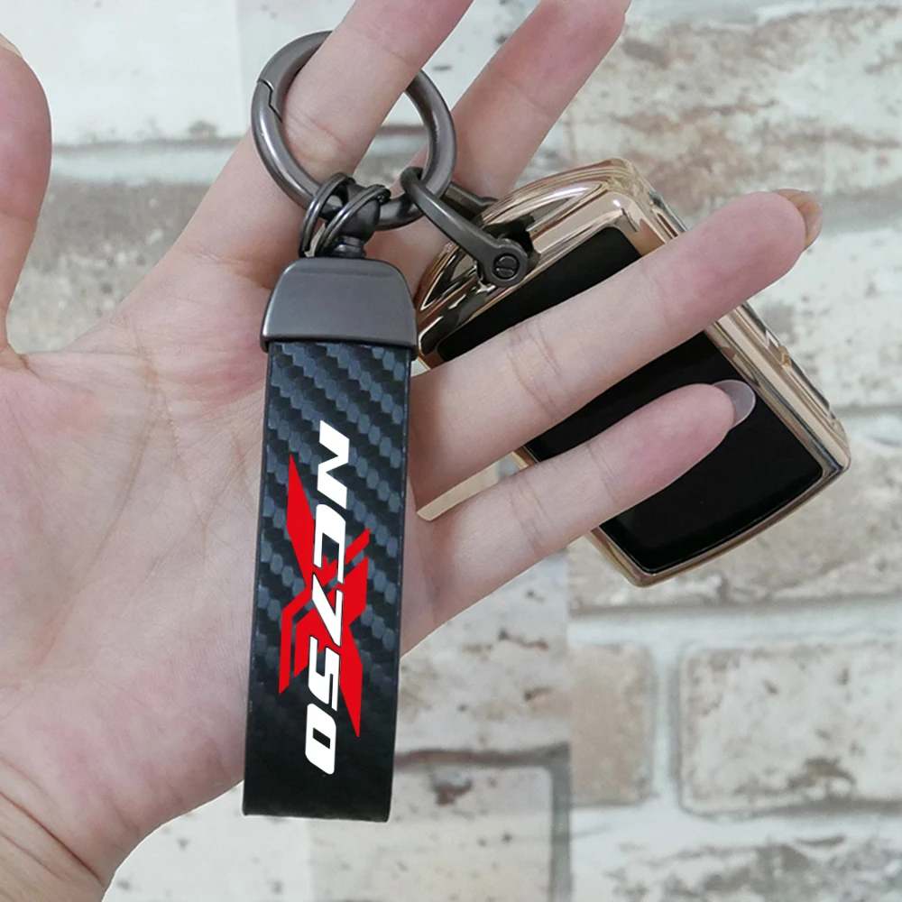 

New Motorcycle key chain Ring Carbon Fiber Metal Keychain Horseshoe Buckle for Honda NC750 X NC750 Motorcycle Keychain