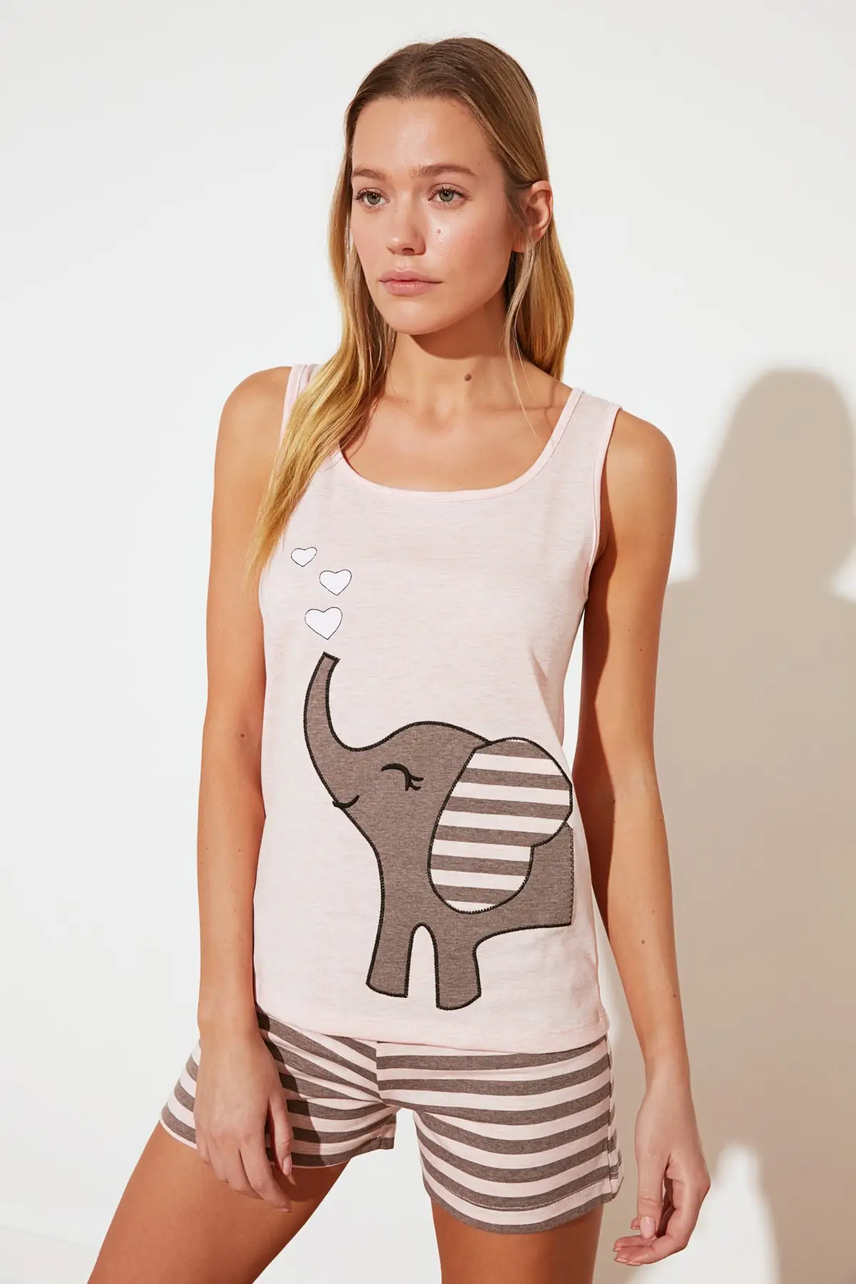 

Trendyol Printed Knitted Pajamas Set THMSS21PT1154