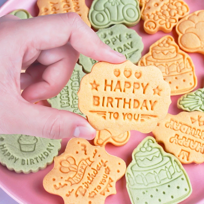 Happy Birthday Cookie Cutter muffa strumenti per torte fai-da-te decorazione per feste di compleanno bambini Baby Shower forniture taglierina per biscotti regali per feste