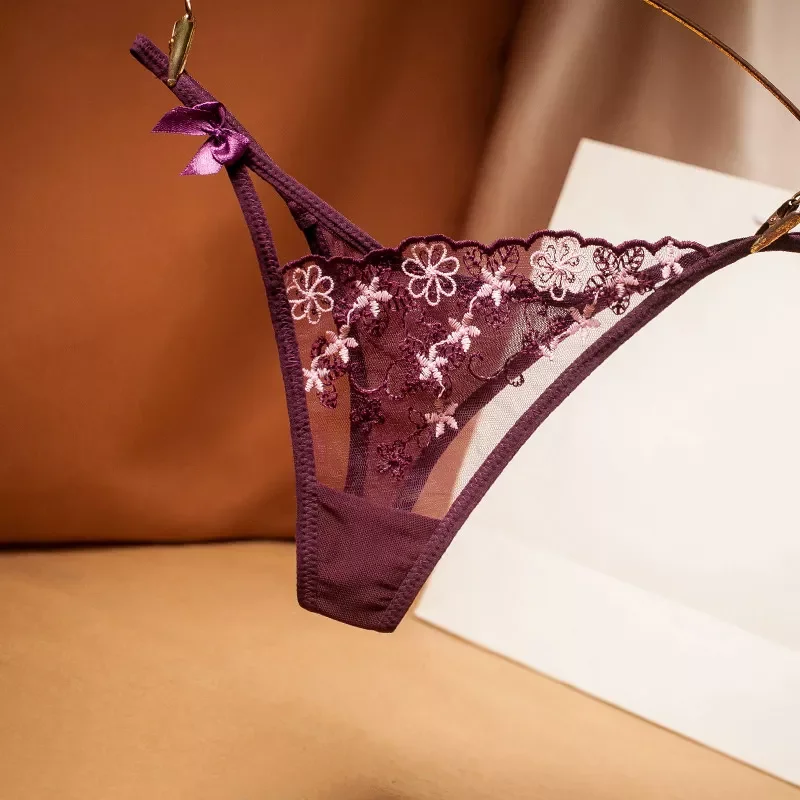 

Sexy Embroidered Mesh Yarn Ladies Thong Transparent Perspective Young Woman Temptation Underwear Fashion Hot T Pants