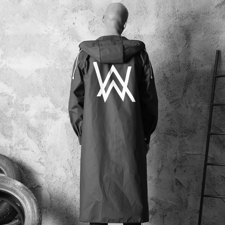 

Черный утепленный плащ EVA Big Size