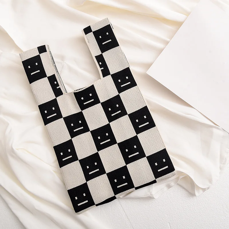 

Вместительная сумка, Женская Шахматная сумка с улыбающимся лицом, простые и персонализированные повседневные подходящие сумки, оптовая продажа