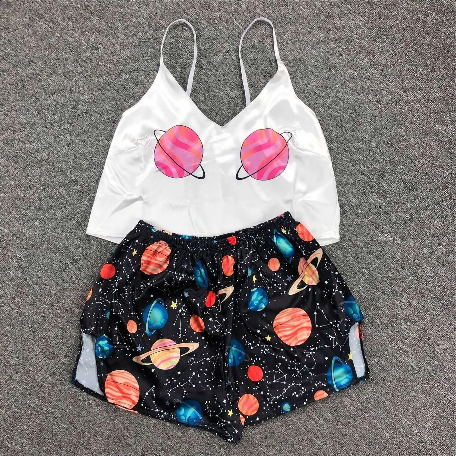 

Planet Print Satin Silk Pajama Sets Pattern Women Pyjamas Sexy Sleepwear Female Summer Night Wear Strap Sleeveless Home Suit