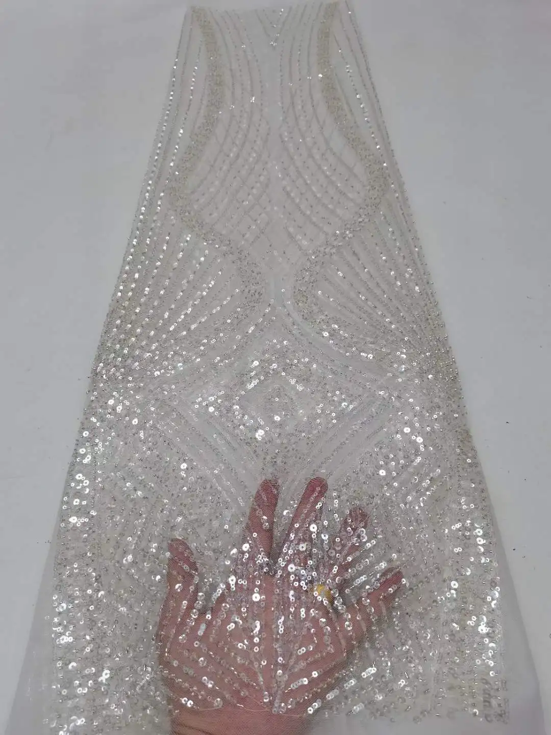 

Luxury African Heavy Beaded Lace Fabric 2023 High Quality 5 Yards Nigerian Sequins French Tulle Lace Fabric Material For Wedding