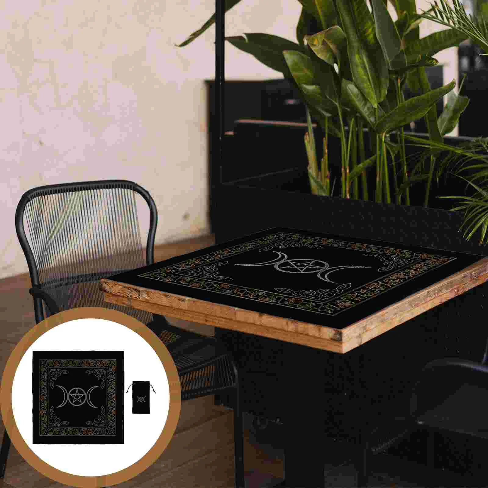 

1 Set Altar Tarot Special Table Cloth Divination Velour Tablecloth with Tarot Cards Bag