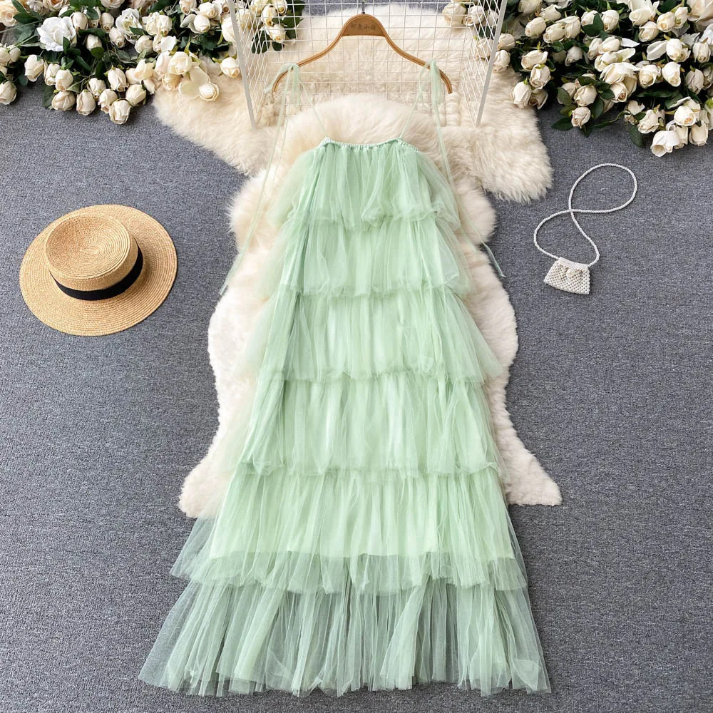 

Summer 2022 New and Refreshing Green Sweet Mesh Multi-Layer Ruffled Cake Suspender Dress Dress for Women