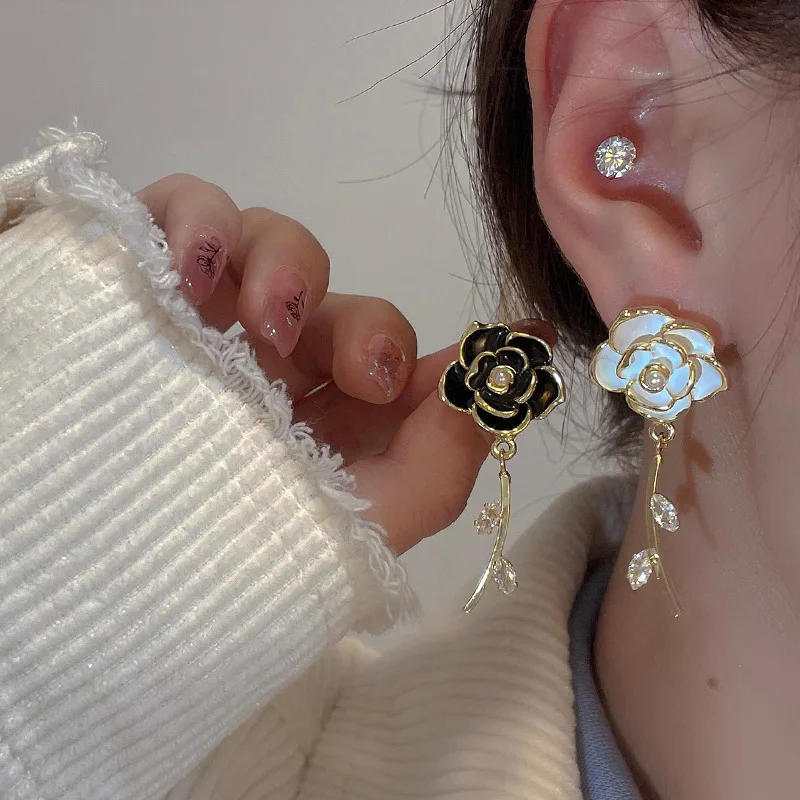 

Elegant Camellia Pendant Earrings For Women Exquisite Zircon Flower Drop Stud Earring Fashion Luxury Wedding Jewelry Gift
