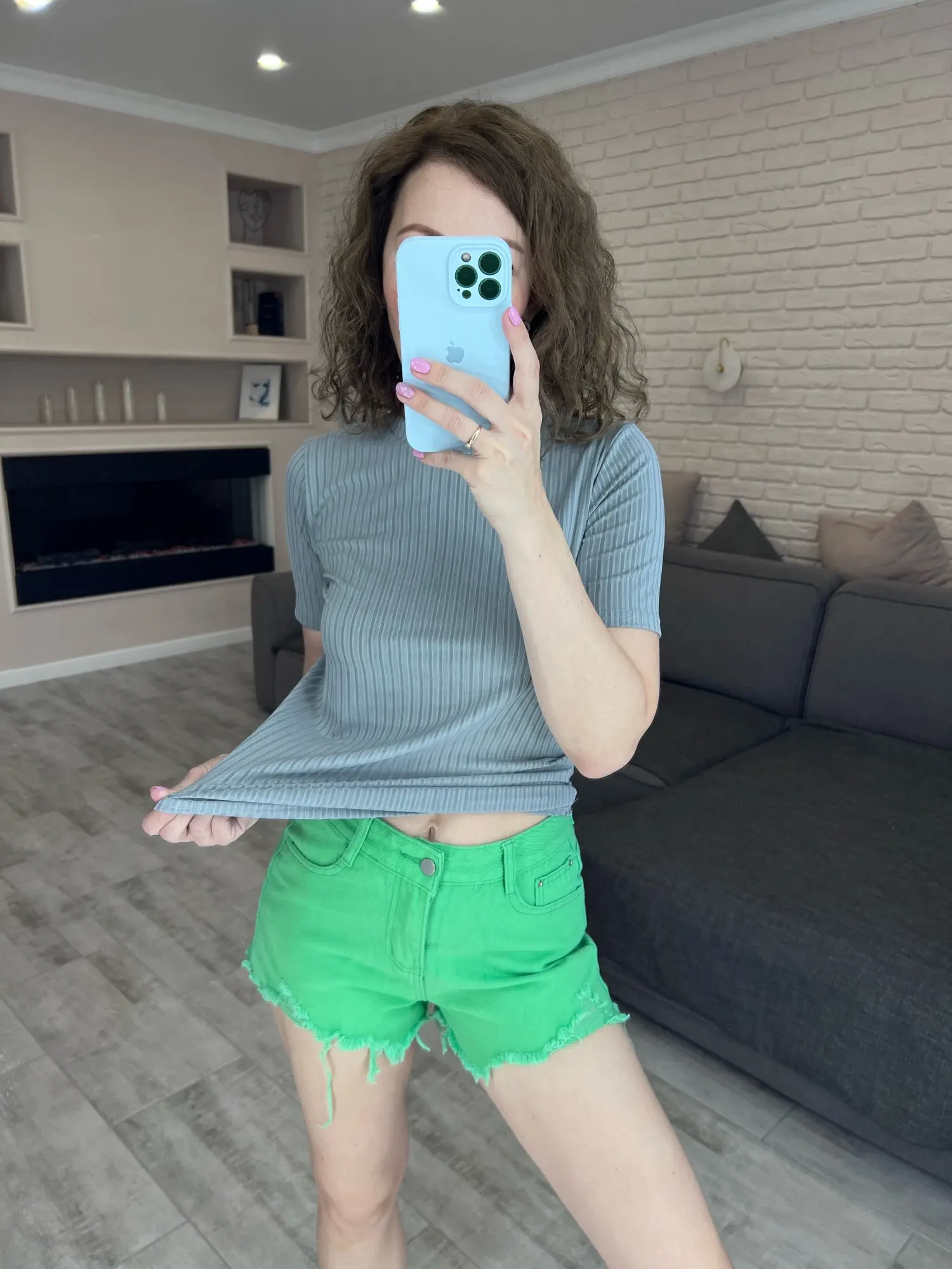 Блузка женская с круглым вырезом и коротким рукавом весна-лето 2022