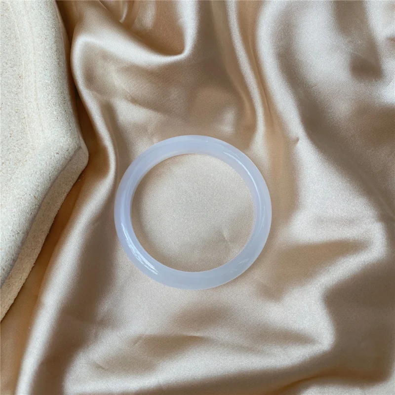 Ледяной браслет из натурального белого халцедона для женщин2024Новый год в