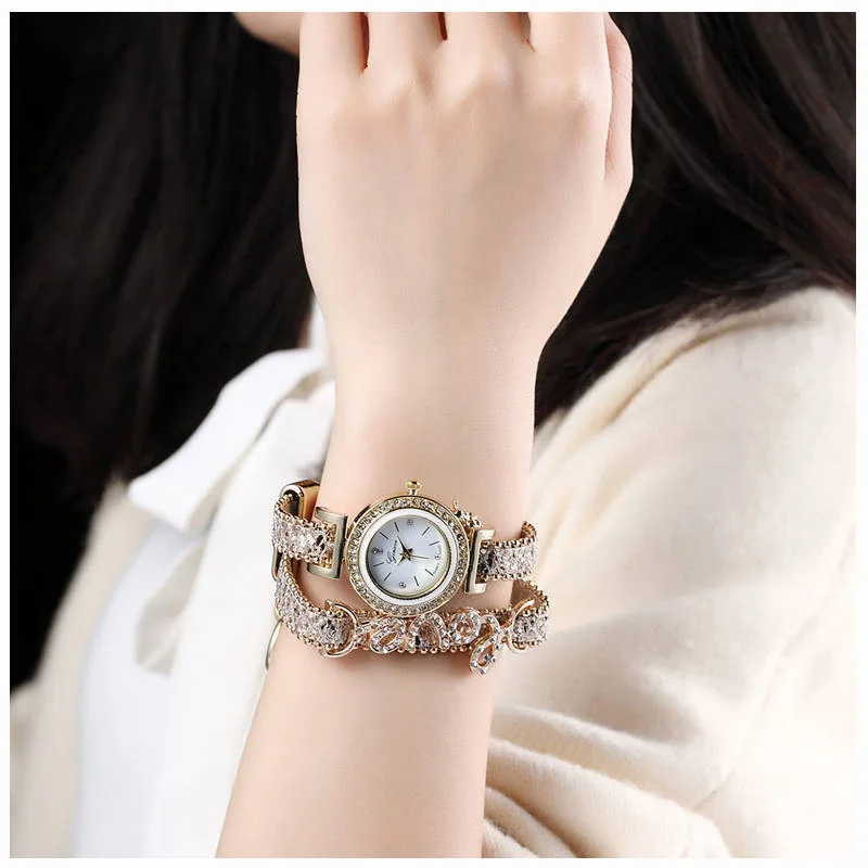 Popular With Diamond Sequin Wrapped Bracelet, Luxurious Quartz Watch For Women