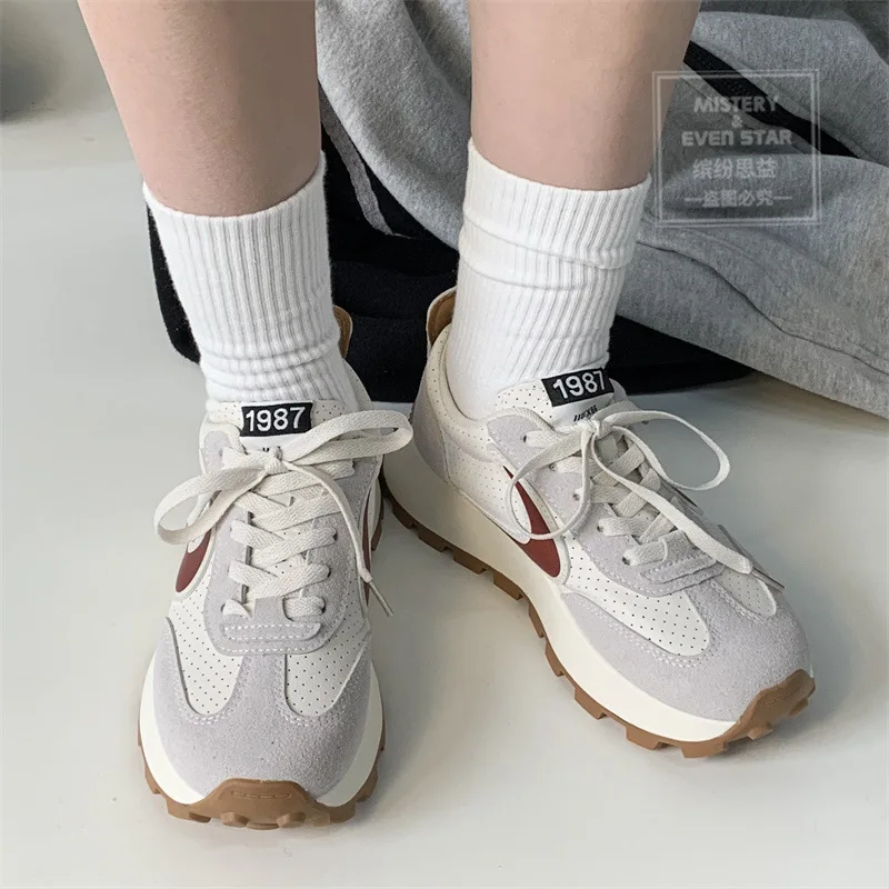 Running shoes new breathable, soft non-slip high quality sports shoes mesh breathable stretch casual shoes sports training women