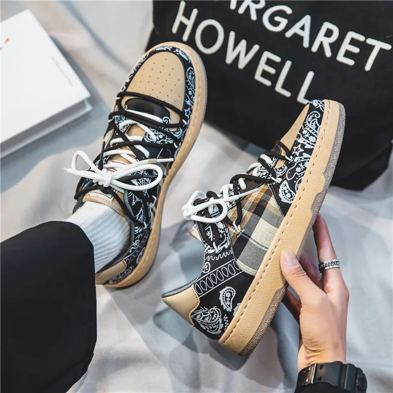 

Cashew Blossom Board Shoes Men's Fashion Leisure Retro Men's Shoes Net Red Shoes Sports Board Shoes Men's Vulcanized Shoes