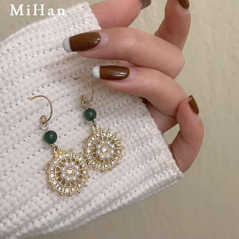 

Mihan Women Jewelry Vintage Statement Earrings Pretty Design Simulated Pearl Crystal Drop Earrings For Women Gifts
