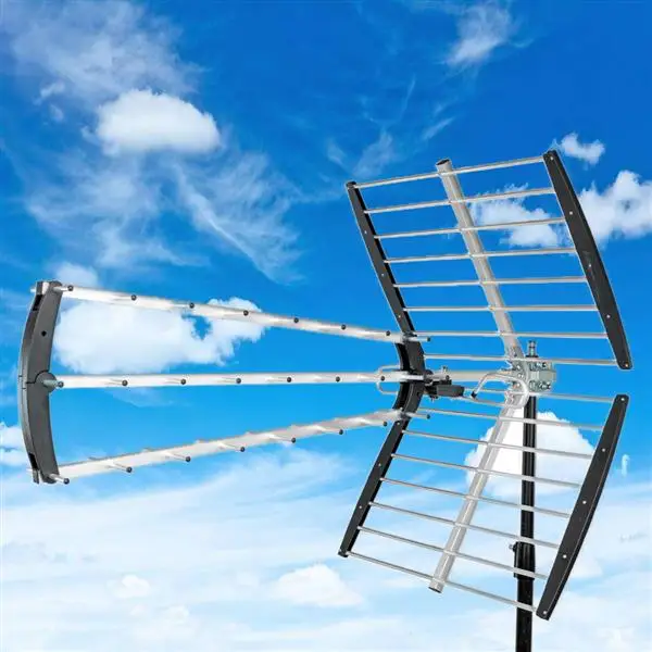 

_ Вращение на 360 °, 470-860 МГц, дБ, открытая антенна, серебристая