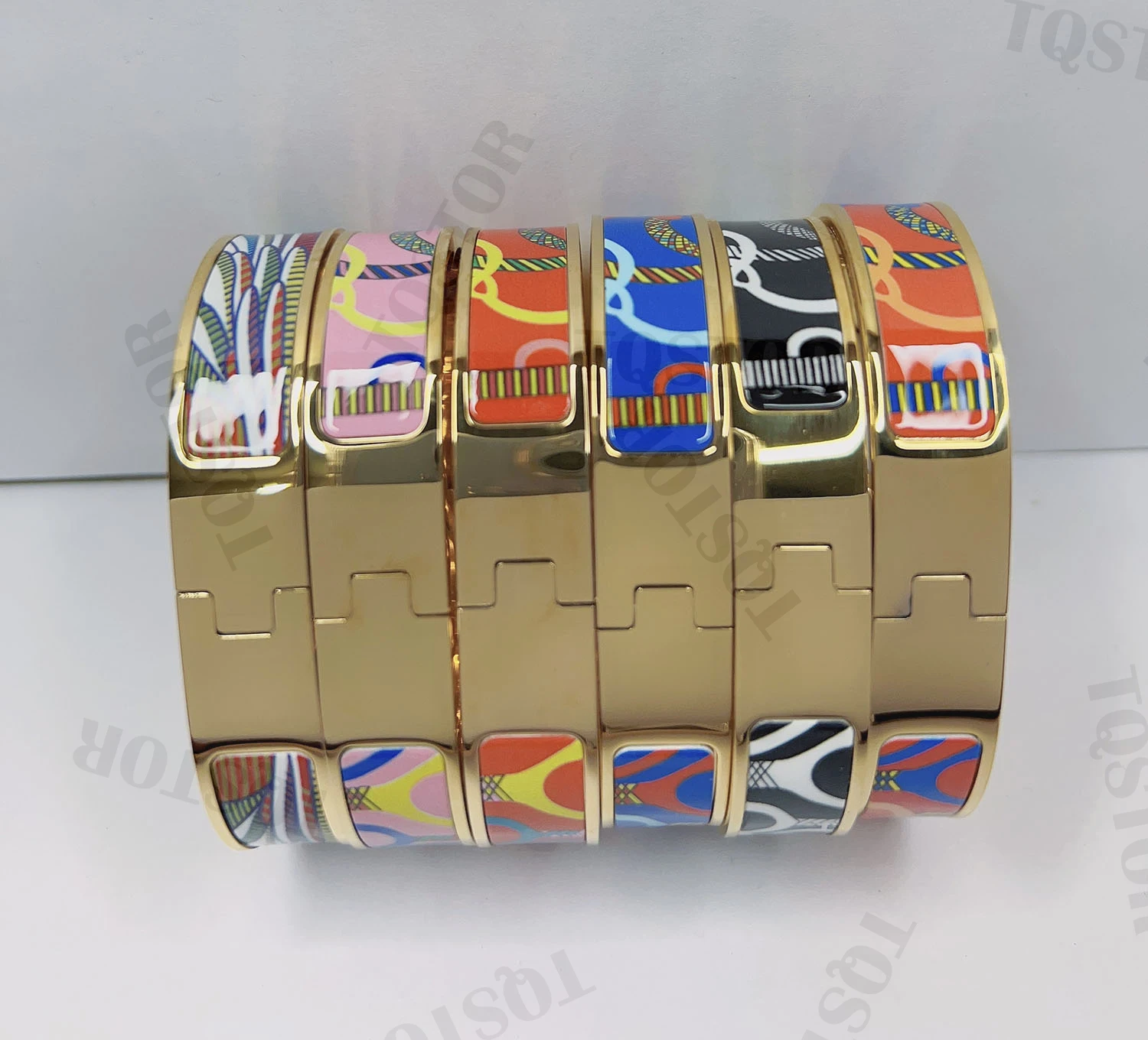 

Luxury Quality Women's Bracelet Classic Enamel Fashion Couple Bracelet Gift Jewelry Bracelet Women's Bracelet Men's Bracelet