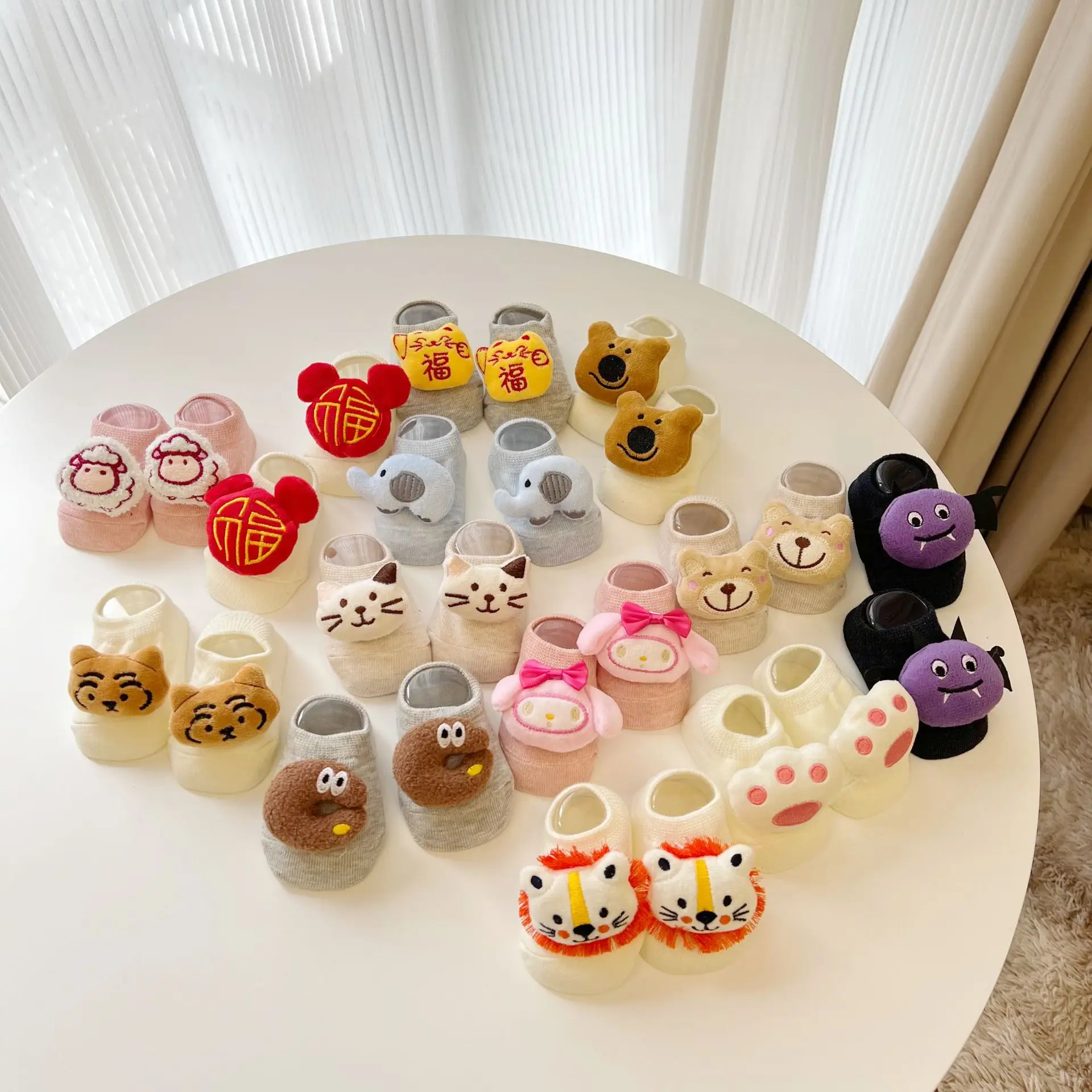 

Нескользящие носки-дозирующие для детей младенцев, домашний пол, Мультяшные куклы, хлопковые носки для девочек и мальчиков, одежда для новорожденных младенцев