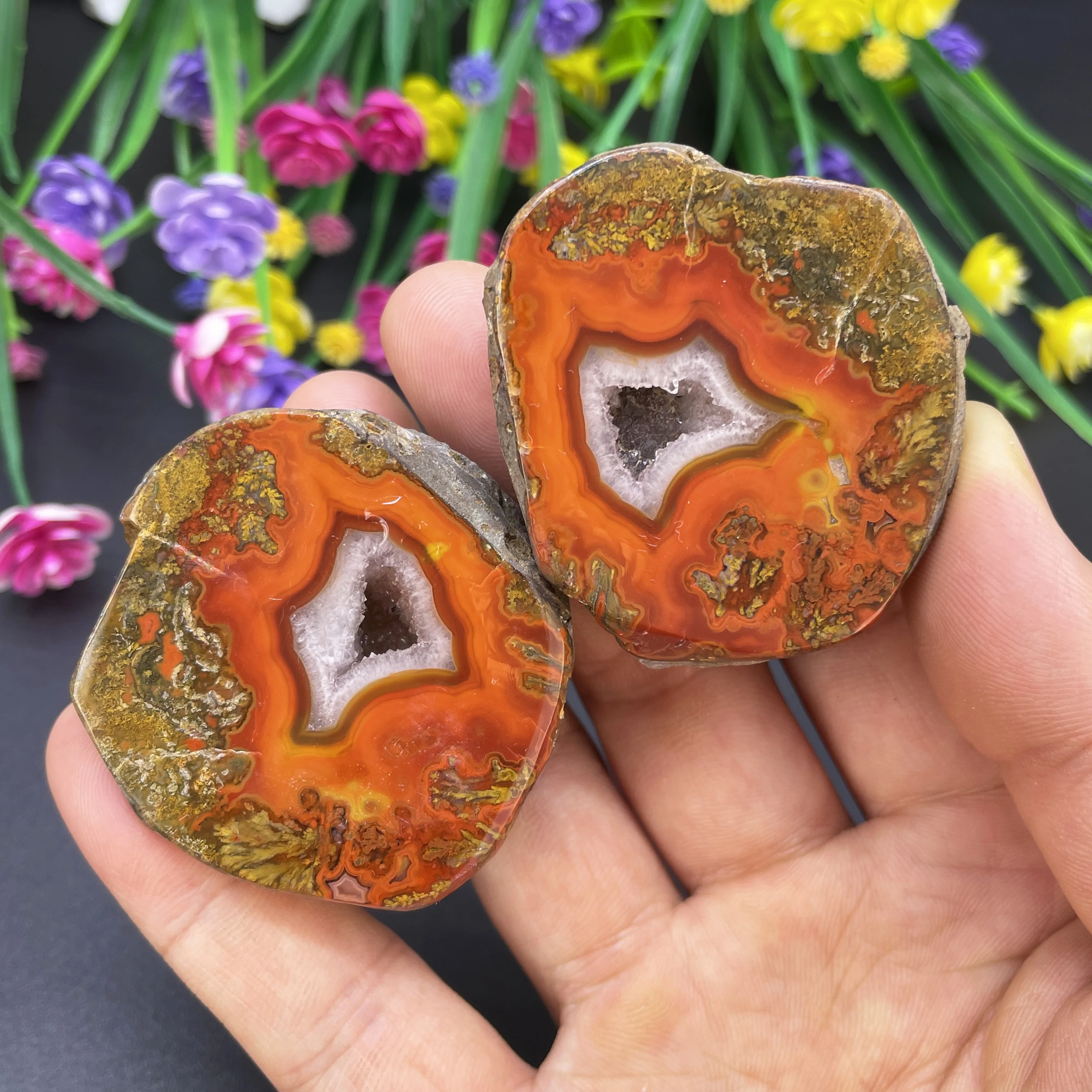 Природный Sardonyx полированный HeBei ZhanGuo красный агат яйцо кристалл кварц кластер