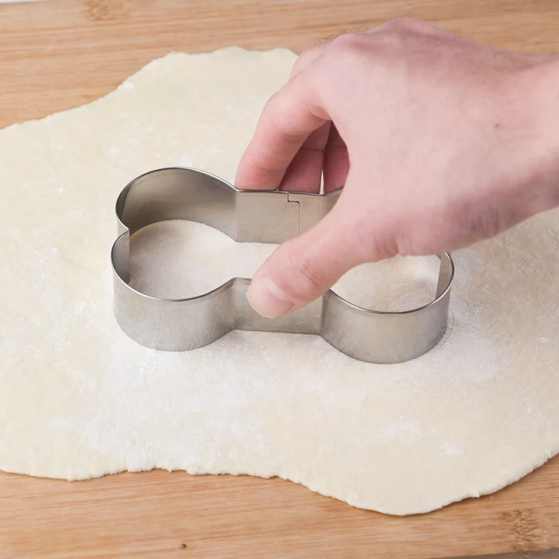 

5Pcs/Set Dog Bone Shaped Cookies Cutter Stainless Steel Biscuits Stamping Mould DIY Dough Pastry Desserts Baking Kitchen Tool