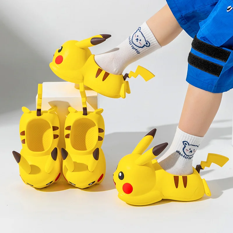 

Сандалии Kawaii с покемоном Пикачу Psyduck Нескользящие модные персональные с милыми рисунками из мультфильмов трехмерные туфли с дырками для родителей и детей