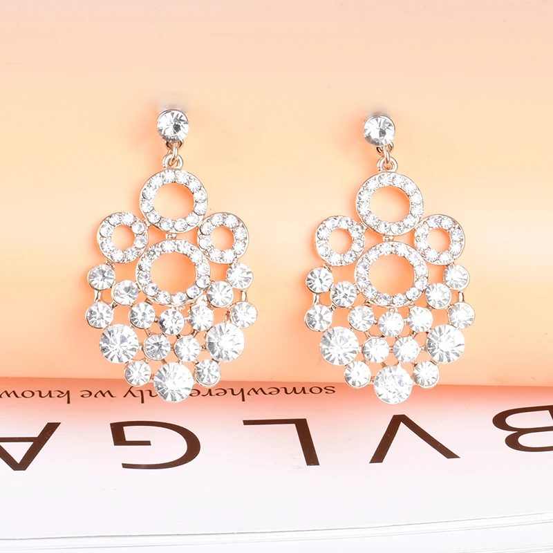 

Новые модные геометрические висячие серьги Стразы для женщин, блестящие роскошные высококачественные эффектные ювелирные изделия для веч...