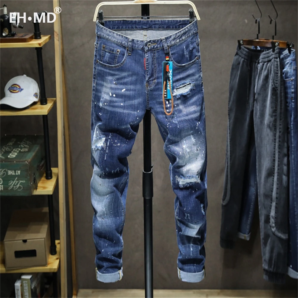 

EH·MD® Men's Ripped Jeans Leather Brand Pendant Decorated Pants Inkjet White Dot Painted Letters Slim Cotton Red Ears Soft 2021