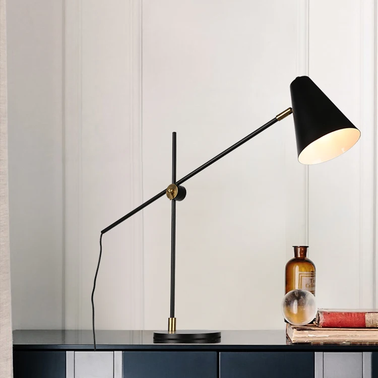 

Китайский поставщик, энергосберегающая домашняя декоративная железная черная настольная лампа