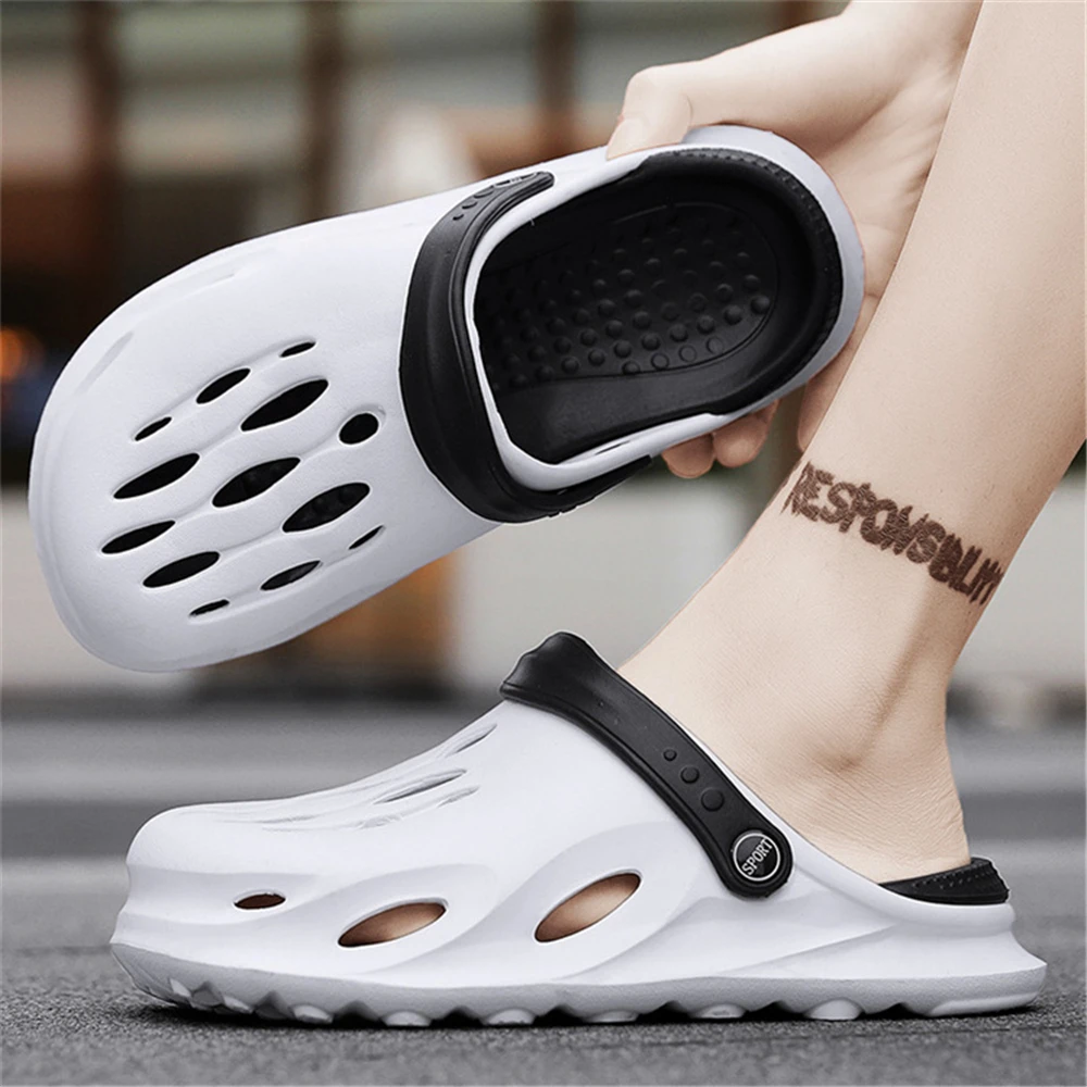 Casual Men Slippers Outdoor Clogs Thick Sole Beach Baotou Sandals 2023 Summer Men EVA Non-slip Home Garden Hole Shoes