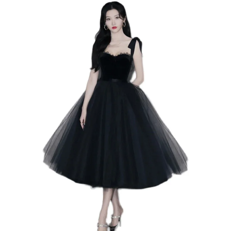 Женское вечернее кружевное платье черное миди без рукавов весна-лето 2024